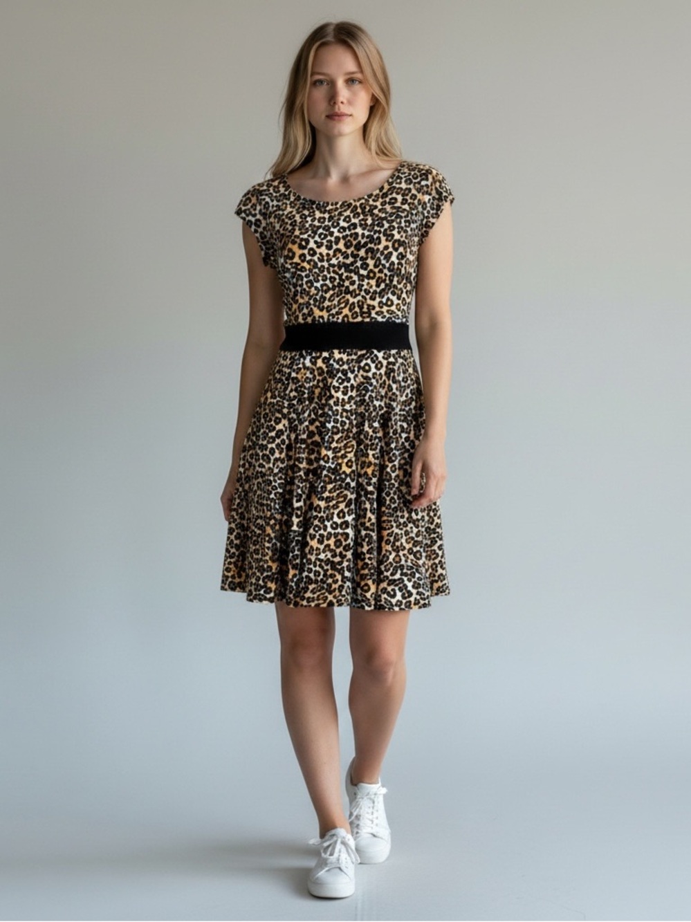 GUESS A- line Dress Fit & Flare Animal Print Skater Dress Women's Small NWT - Picture 1 of 10